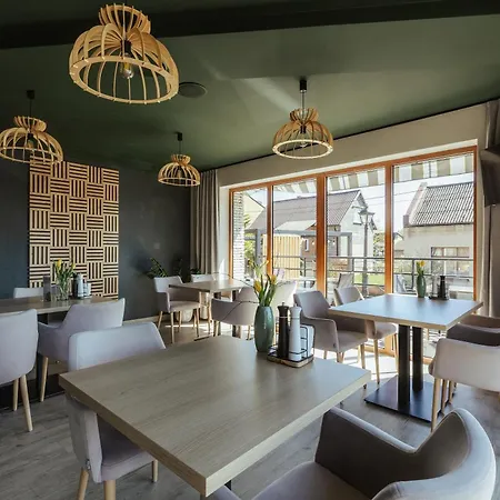 Aparthotel Przystan Lesniow