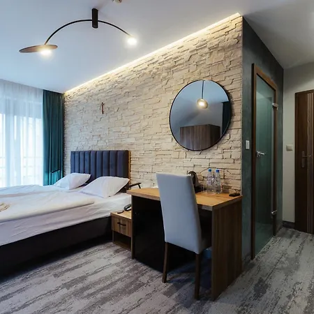 Aparthotel Przystan Lesniow 3*