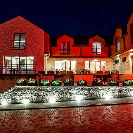 Przystan Lesniow Aparthotel Zarki