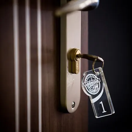 Przystan Lesniow Zarki