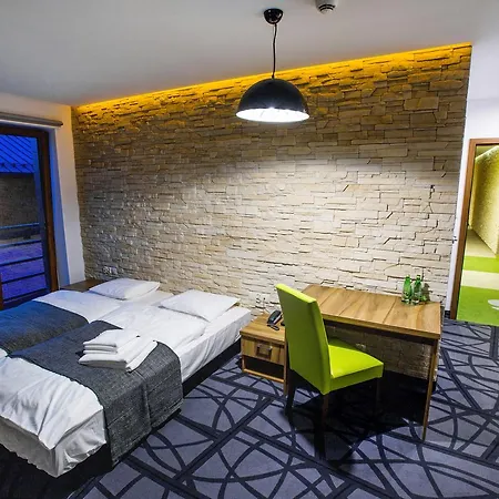 Przystan Lesniow Aparthotel Zarki