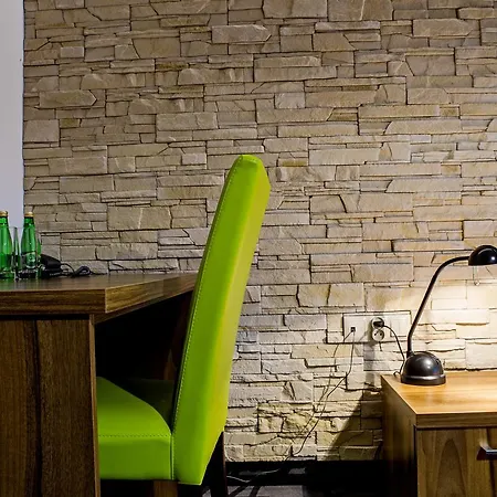 Przystan Lesniow Aparthotel 3*