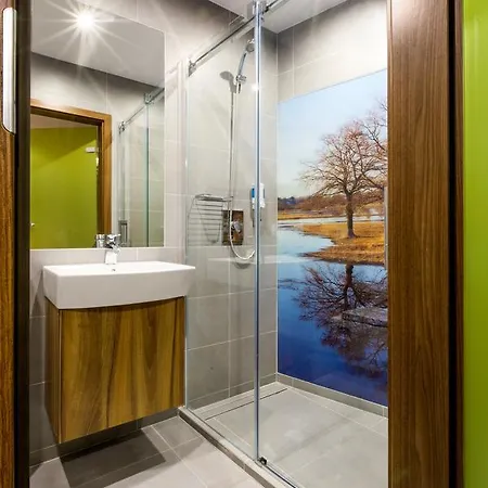 Apartmanhotel Przystan Lesniow 3*