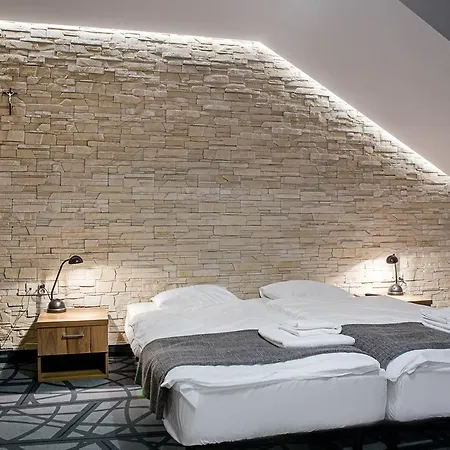 Przystan Lesniow Aparthotel Zarki