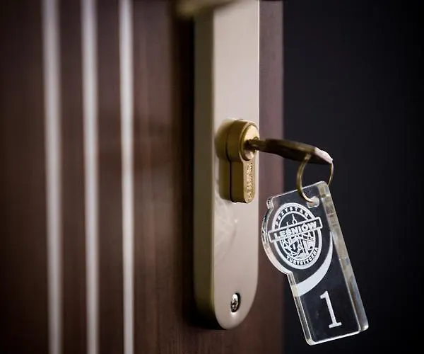 Przystan Lesniow Zarki