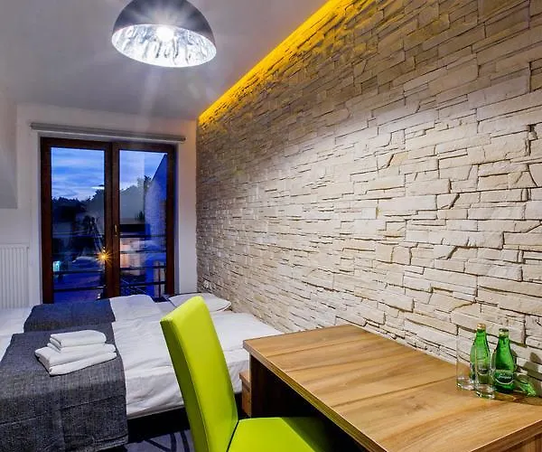 Przystan Lesniow Aparthotel